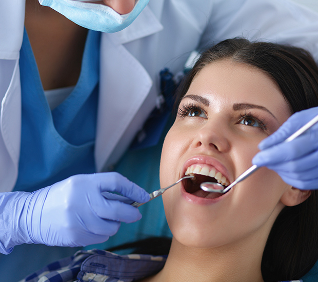 Tustin Composite Fillings