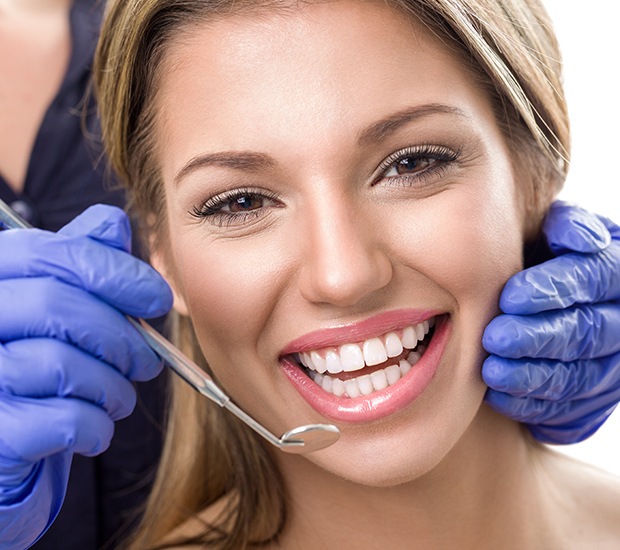 Tustin Teeth Whitening at Dentist